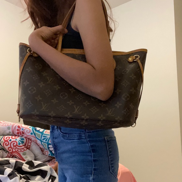 Louis Vuitton Neverfull PM - Picture 11 of 12